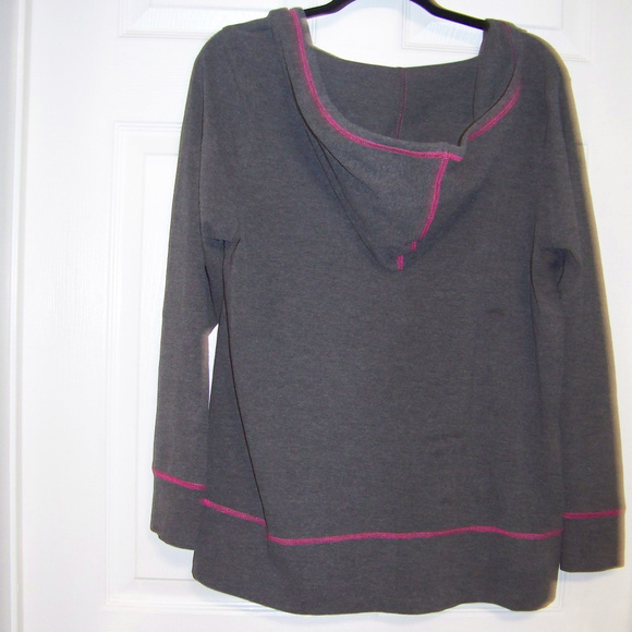 !!! 3 for $25 Fashion Bug hooded shirt - Picture 2 of 3